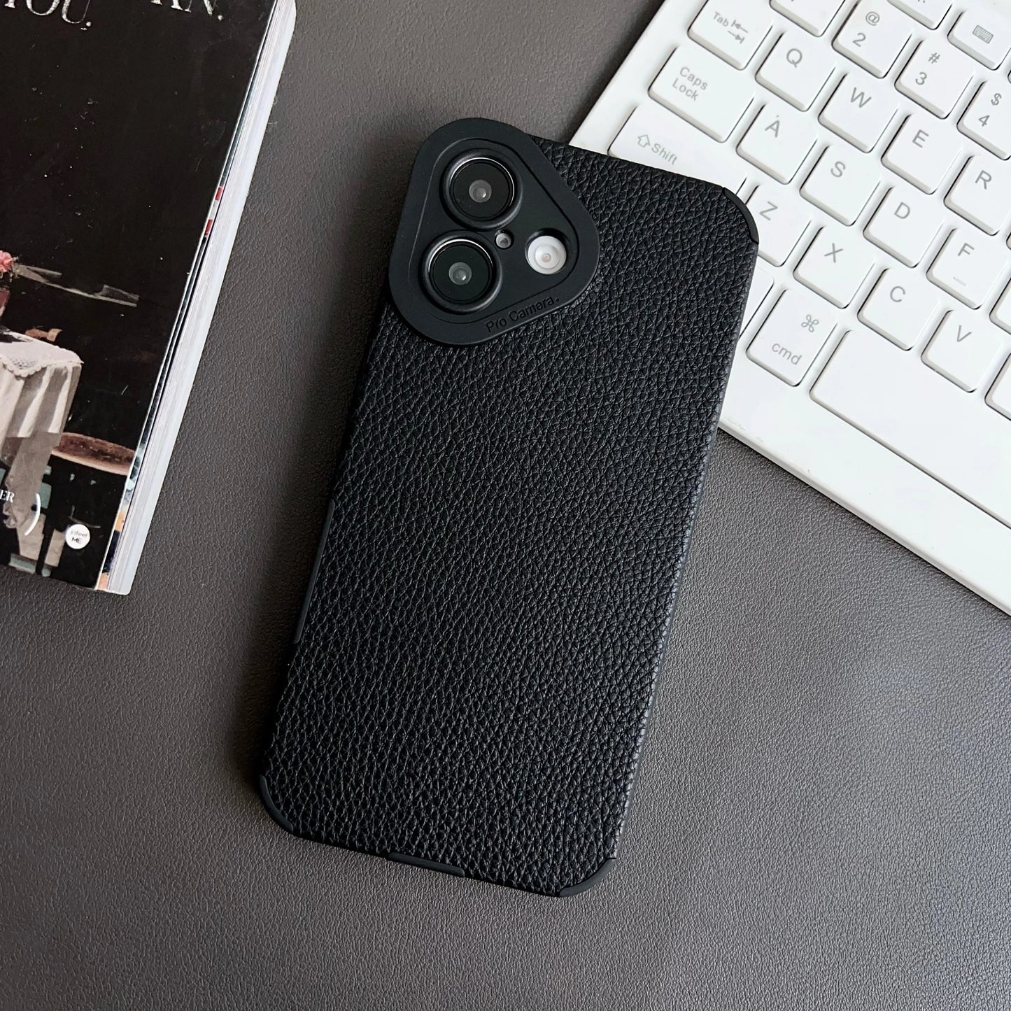 RETRO DUAL COLOR LEATHER TEXTURE CASE FOR IPHONE | PREMIUM CAMERA PROTECTION & ELEGANT LEATHER DESIGN | MAGSAFE COMPATIBLE