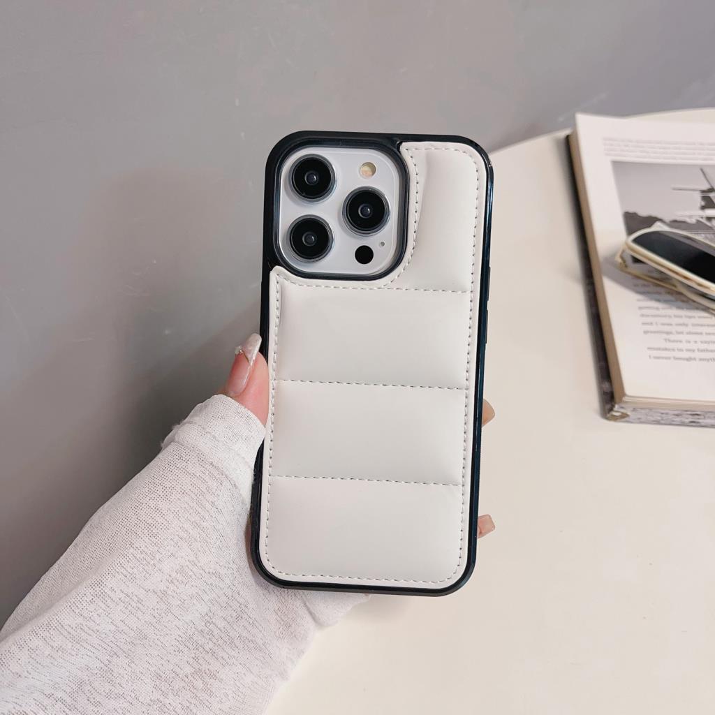 PADDED LUXURY IPHONE CASE | SOFT LEATHER-LIKE DESIGN WITH ELEGANT STITCHED DETAILING | SHOCKPROOF AND SLIM FIT FOR ELEGANT PROTECTION